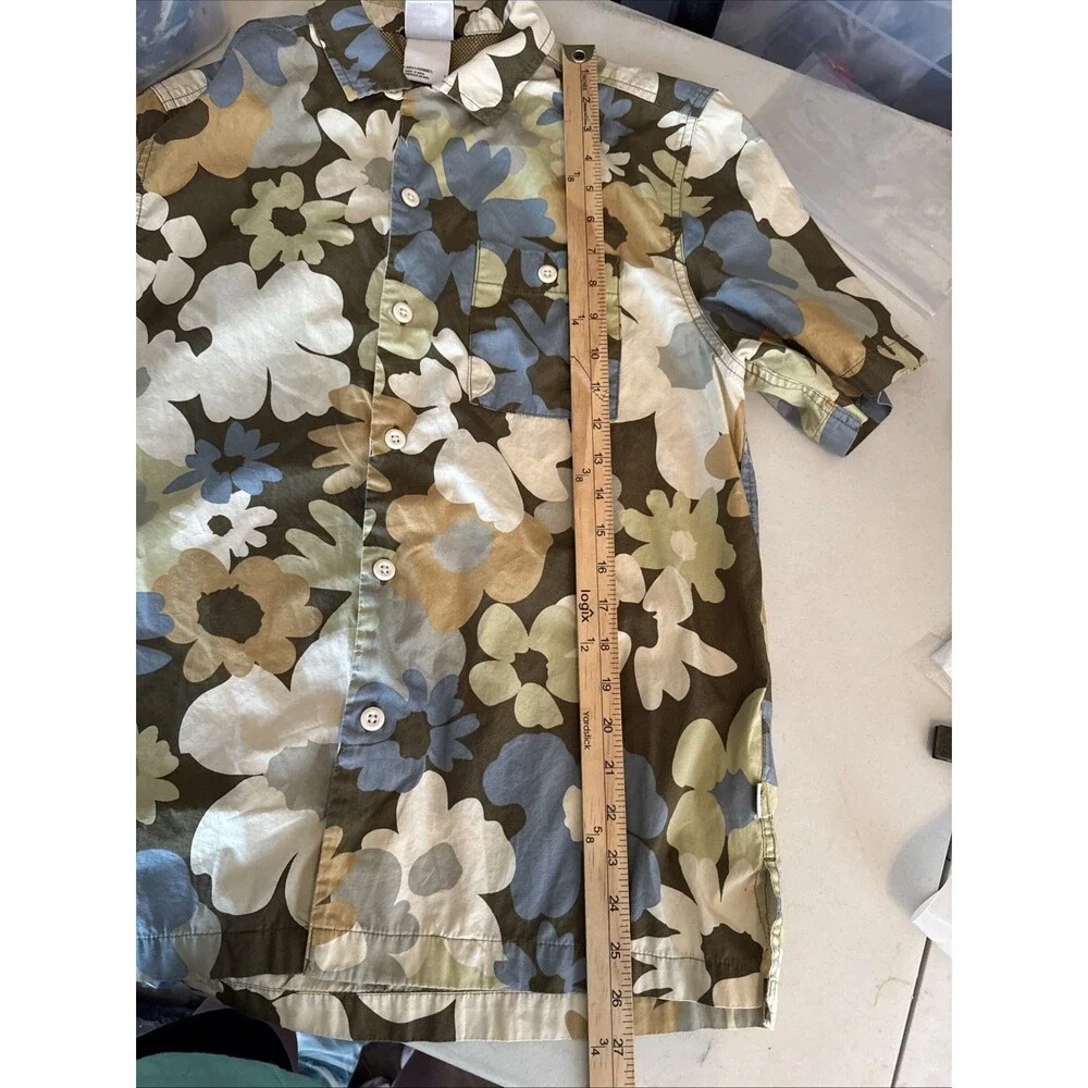 The North Face Valley Easy Camp Shirt Loop Collar Men’s Small Floral Print Flaw
